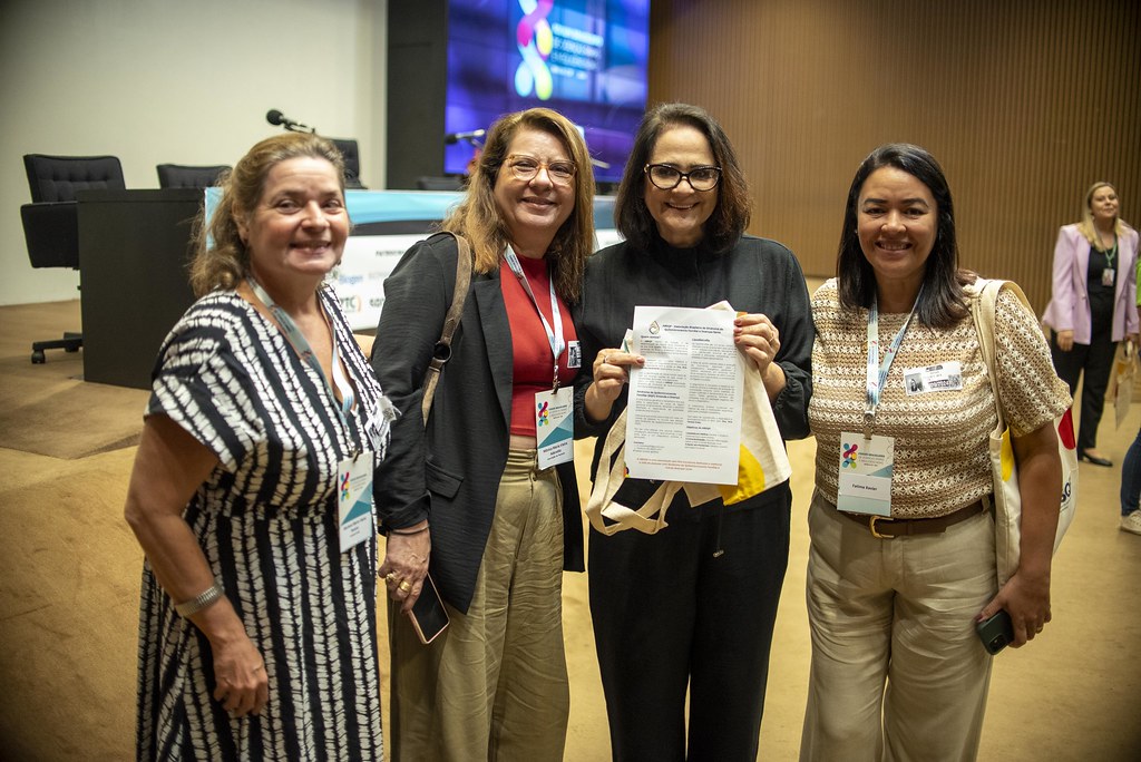 dsc_5621_54017021910_l