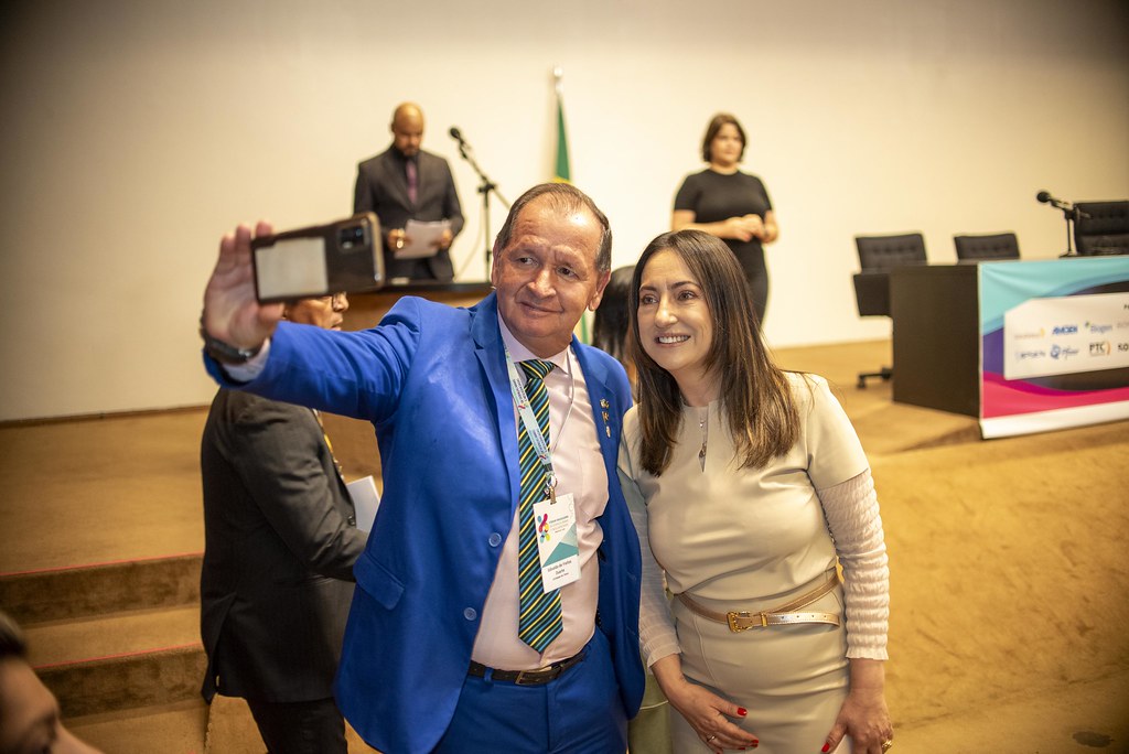 dsc_5637_54016919269_l