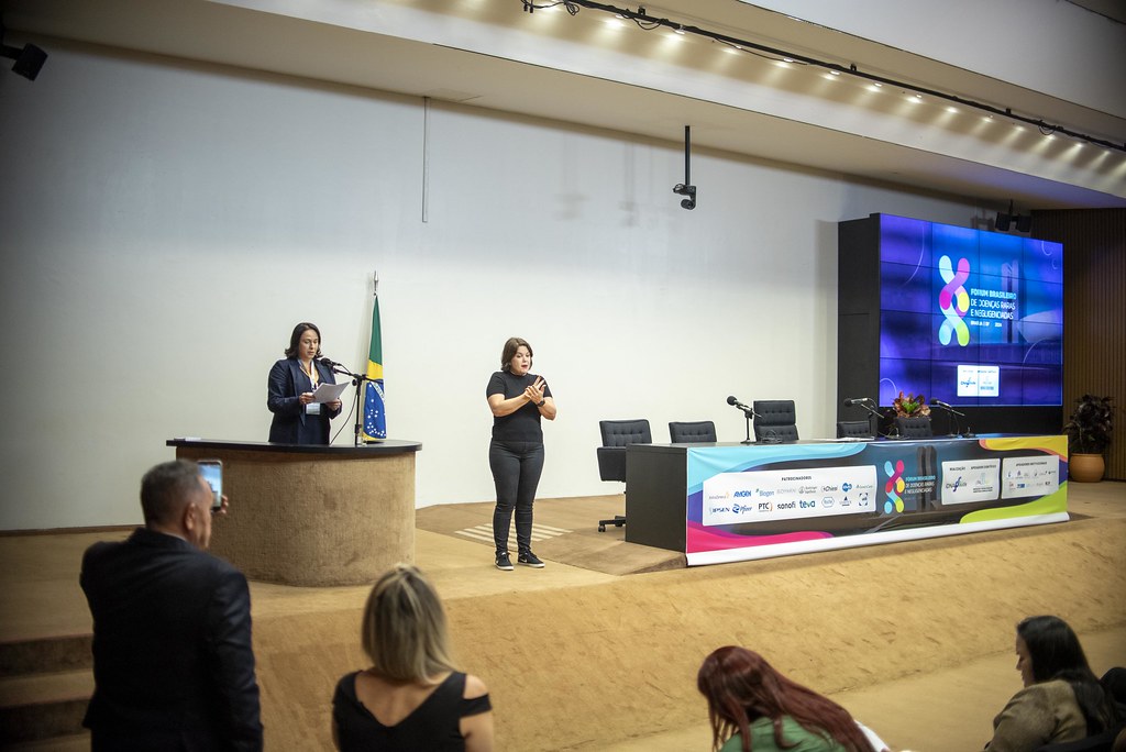 dsc_5670_54016918584_l