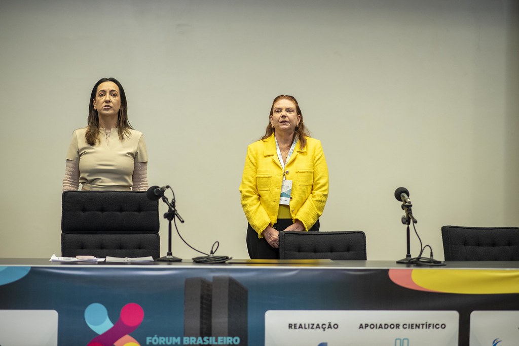 dsc_5769_54016917384_l