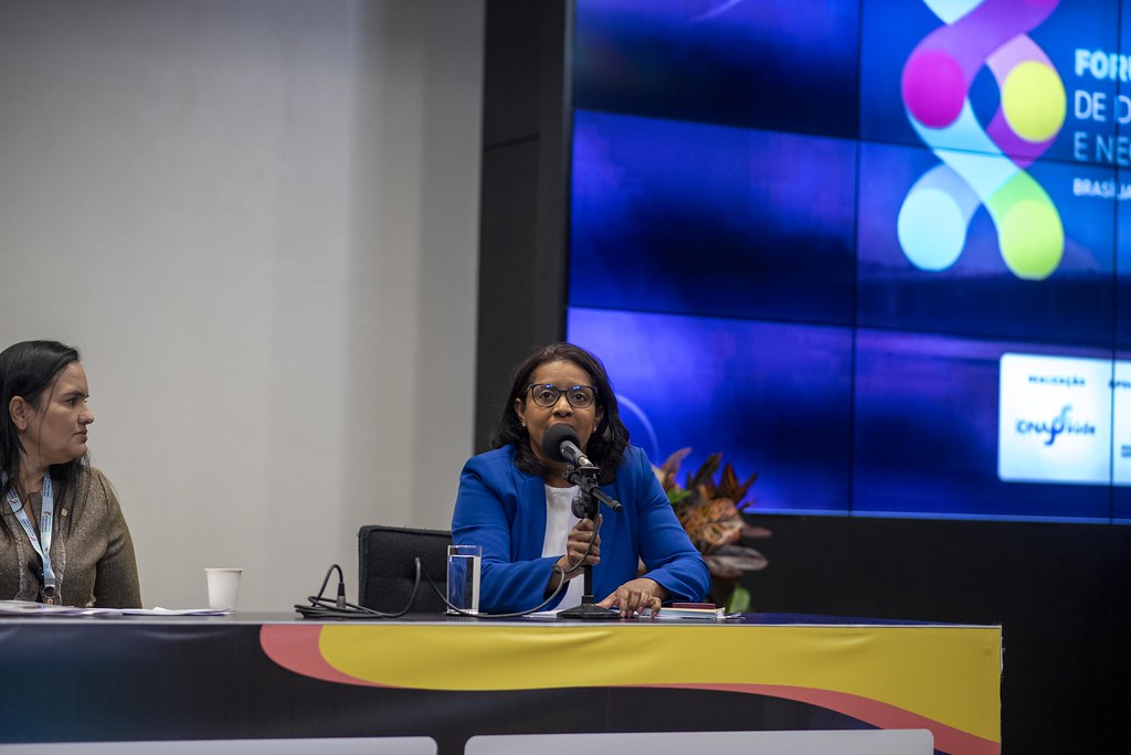 dsc_5855_54015678767_l