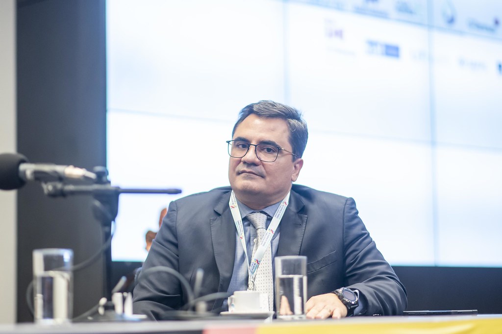 dsc_6338_54015600197_l