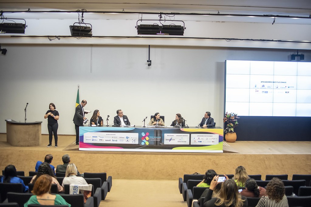 dsc_6383_54016716103_l