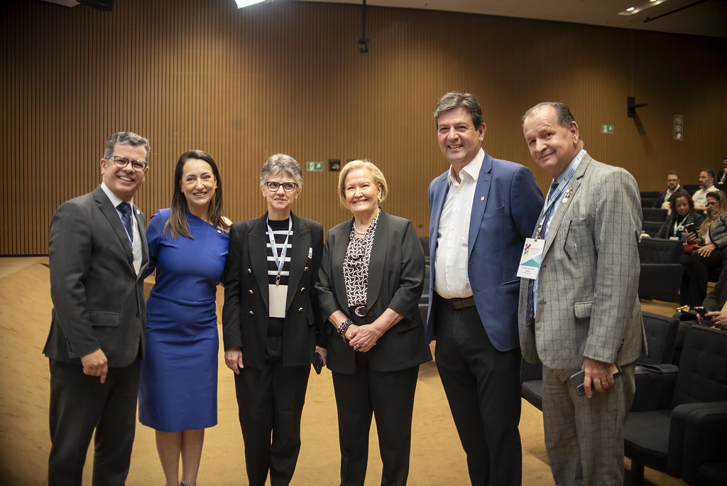 dsc_6527_54015758622_l