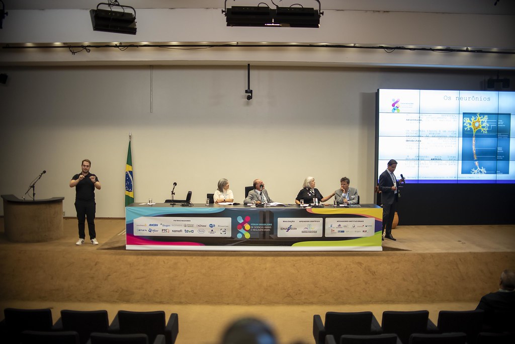 dsc_6719_54017088825_l