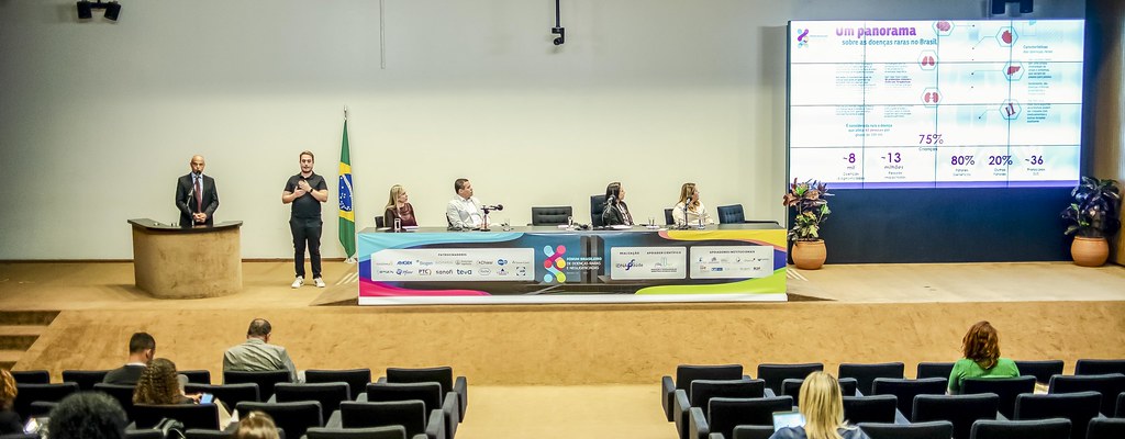 dsc_6853_54016687408_l