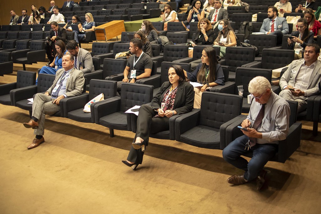 dsc_6961_54015748892_l