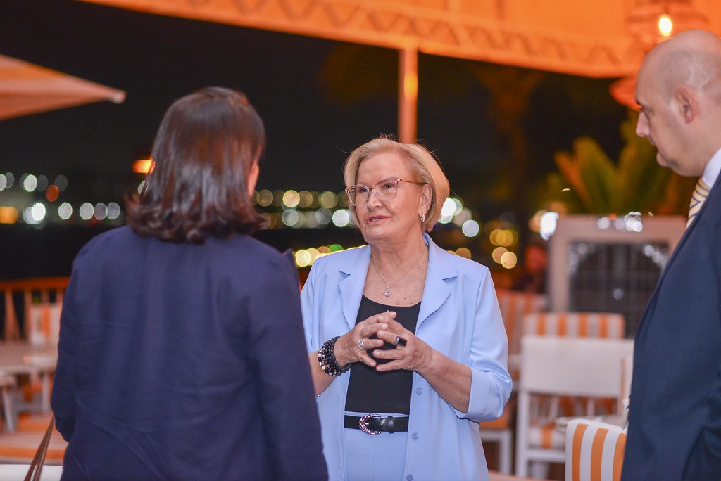 her_0234_54015550227_l