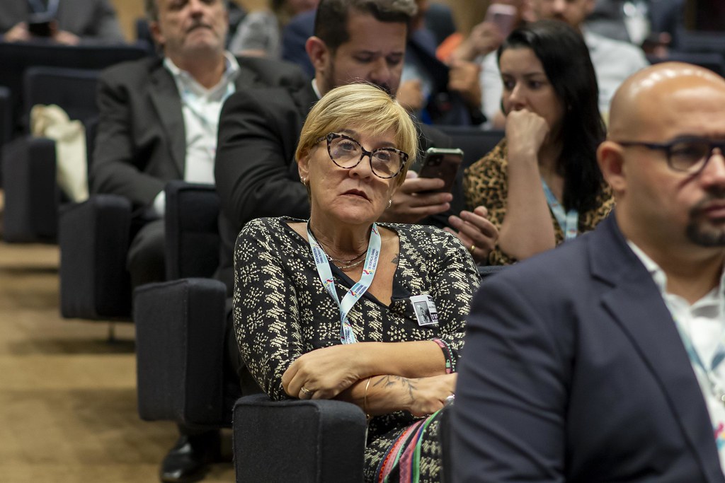 her_4431_54016957759_l