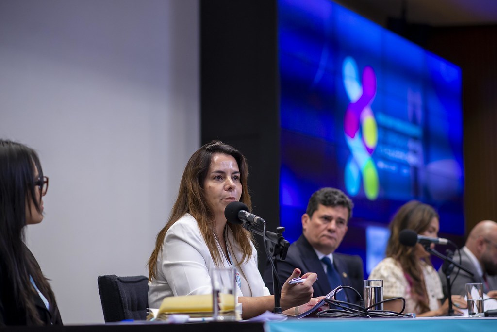 her_4664_54015711332_l