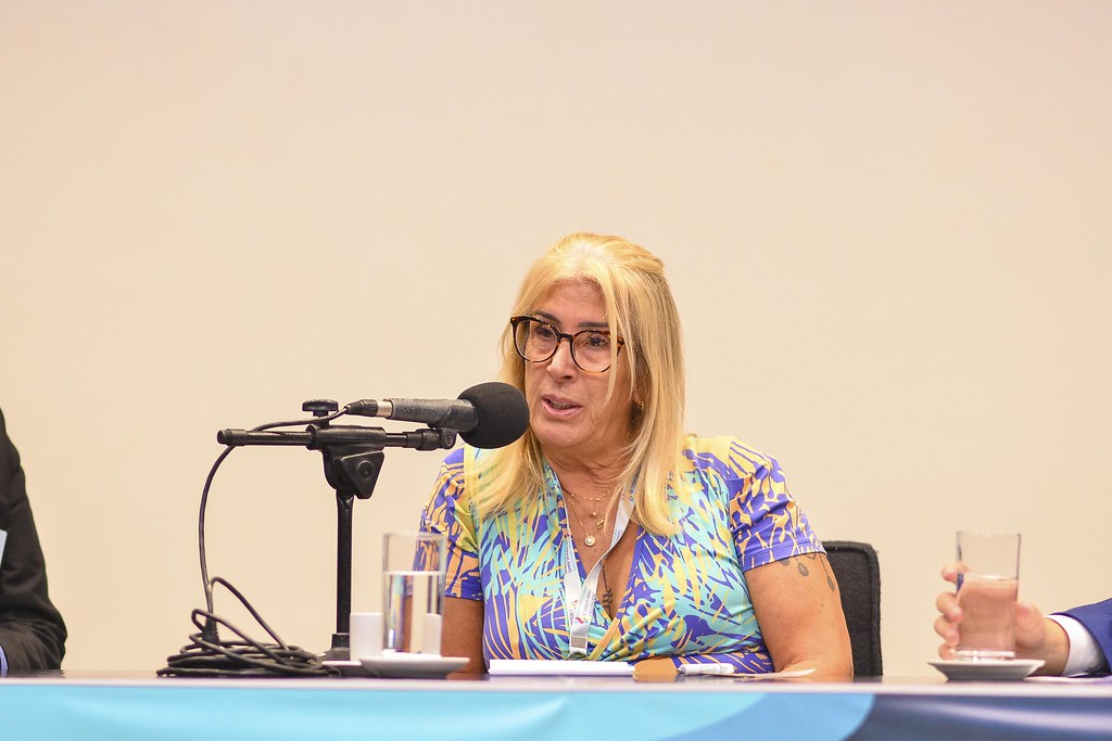 her_9500_54016414006_l